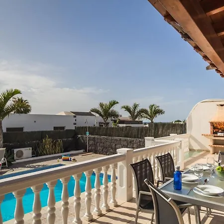 Lomas Villa *