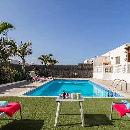 Lomas Villa