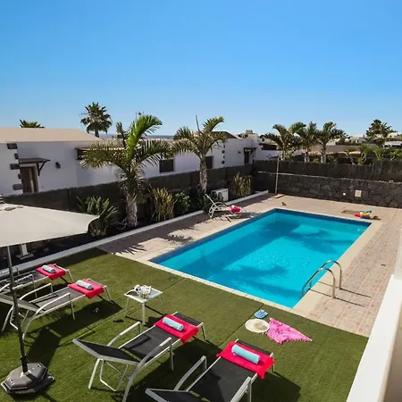 Lomas Villa *