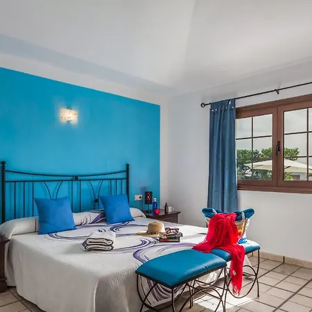 Lomas Villa *